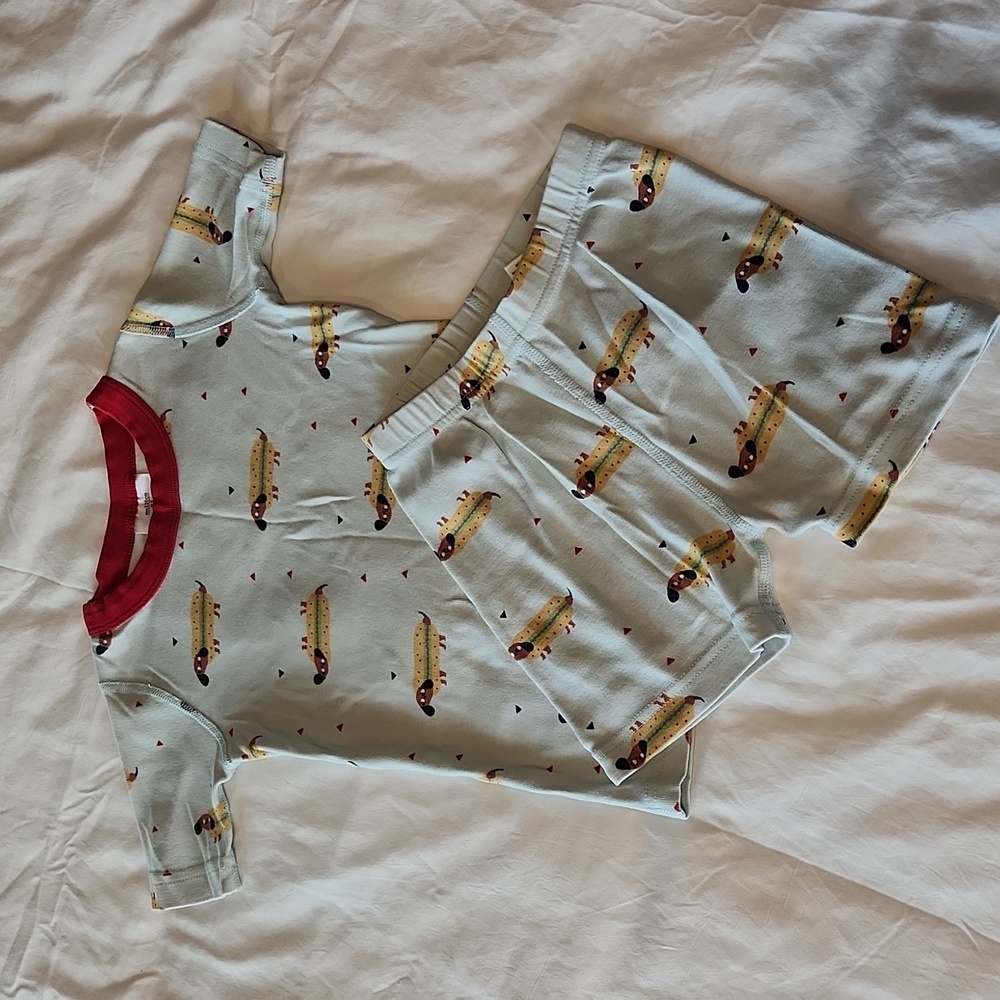 Hanna Andersson hotdogs dachshund weiner dog pajamas 110 5